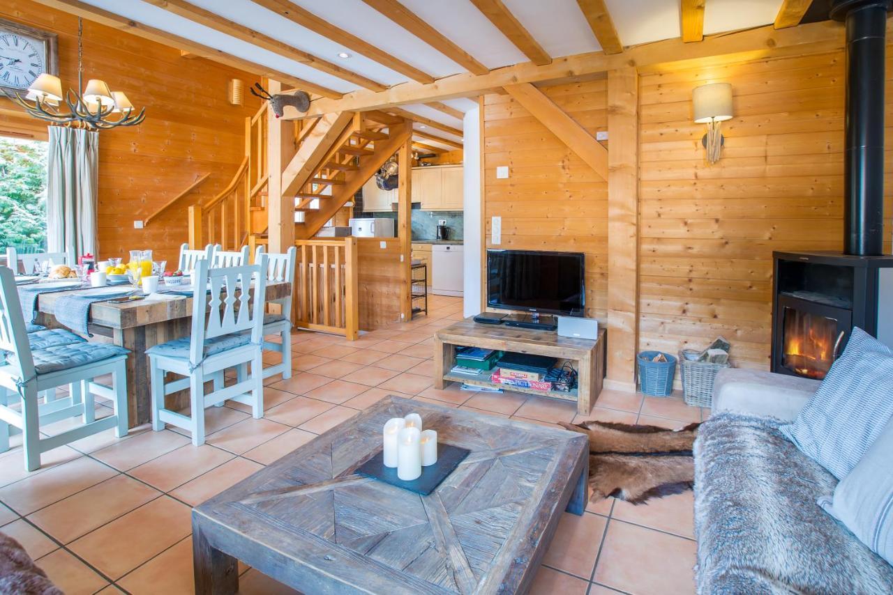 Chalet Muguet Gauche With Hot Tub Sleeps 10 Central Morzine Exterior foto