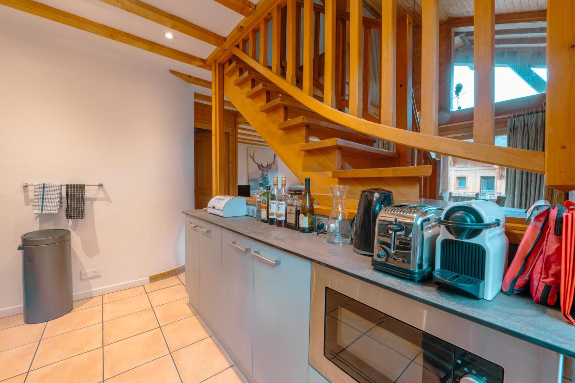 Chalet Muguet Gauche With Hot Tub Sleeps 10 Central Morzine Exterior foto